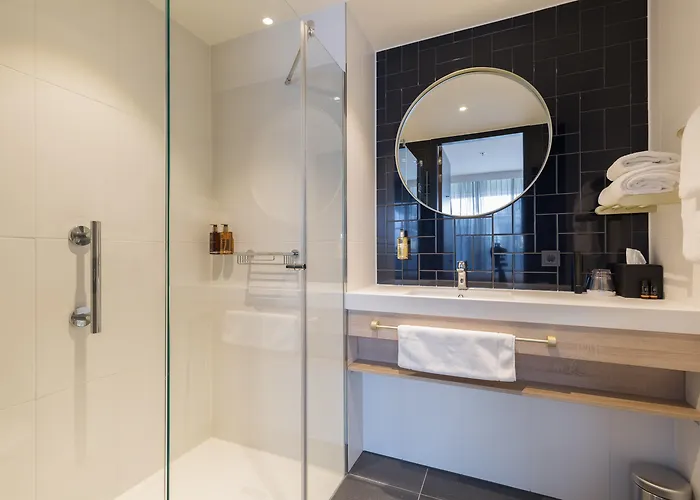 Staybridge - Parliament By Ihg 4* Hága