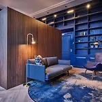 Отель Staybridge - Parliament By Ihg 4*