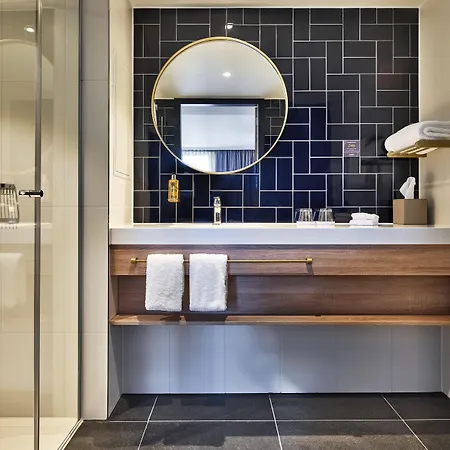 Hotel Staybridge - Parliament By Ihg Haga