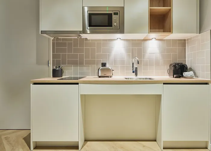 Hotel Staybridge - Parliament By Ihg 4*